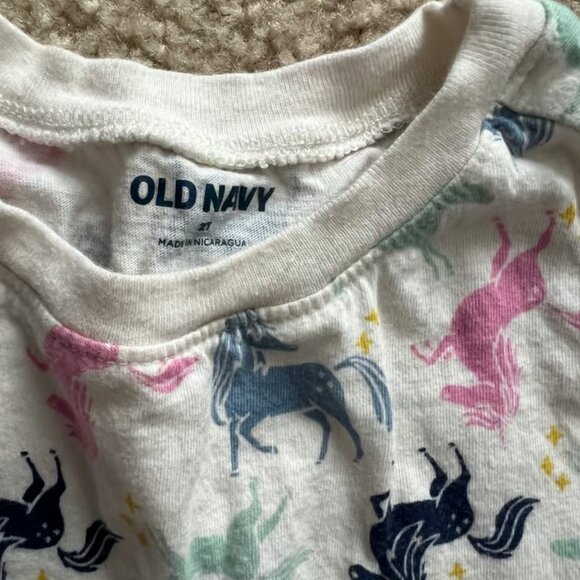 Old Navy Girls 2T Unicorn Pajamas - Picture 2 of 2